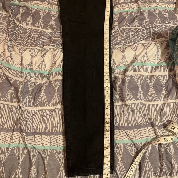 Maurice’s Everflex High-Rise Black Jeans, 12 long - Picture 3 of 6